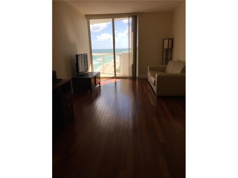 6365 Collins Ave #1905, Miami Beach, FL 33141 (MLS #A10167587) :: United Realty Group