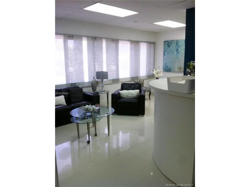 1407 22nd St - Photo 1