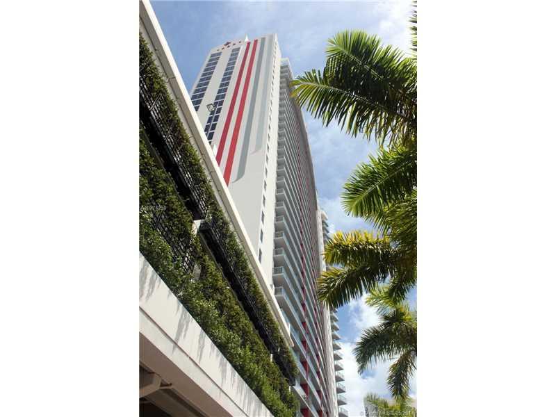 2600 Hallandale Beach Blvd - Photo 1