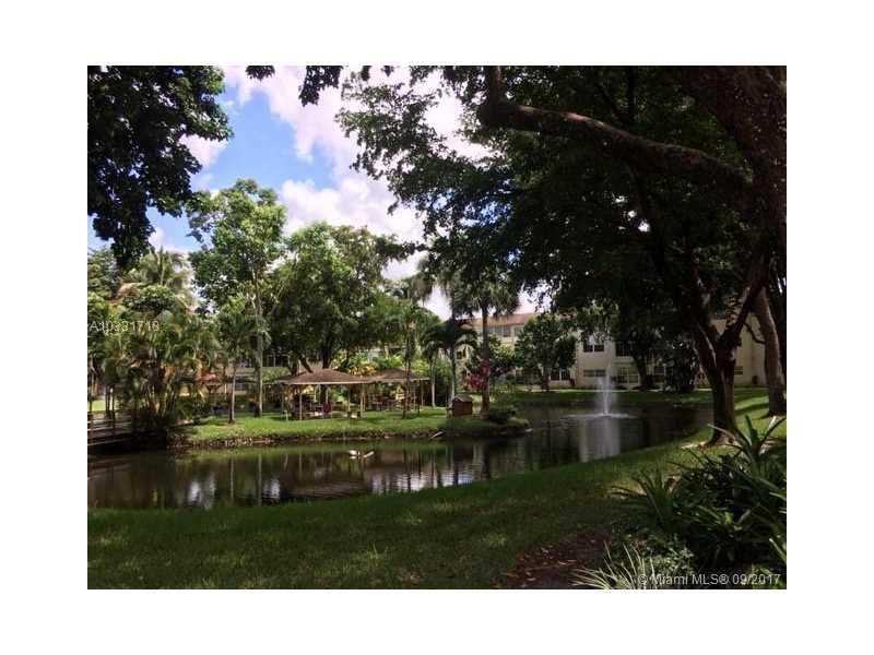5131 Oakland Park Blvd - Photo 1