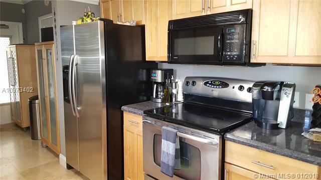 2901 33rd Ave - Photo 1
