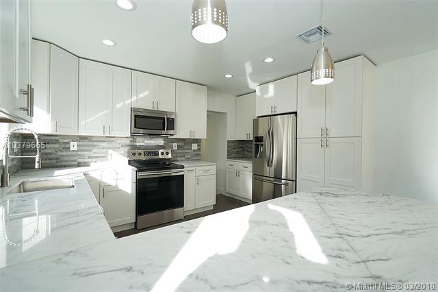 101 104th St - Photo 1