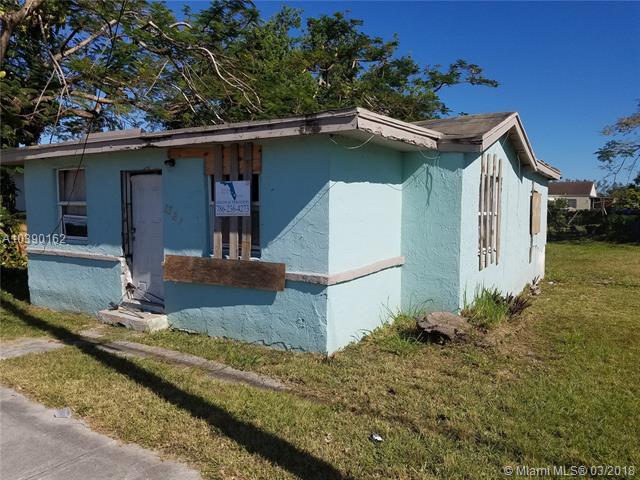 1321 6 Ave - Photo 1