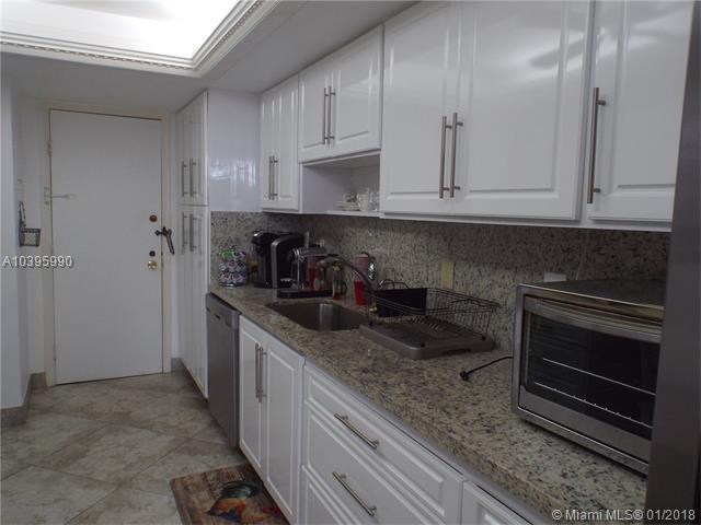 1904 Ocean Dr - Photo 1