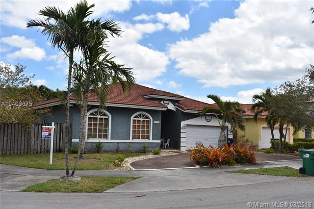 13925 161st Pl - Photo 1