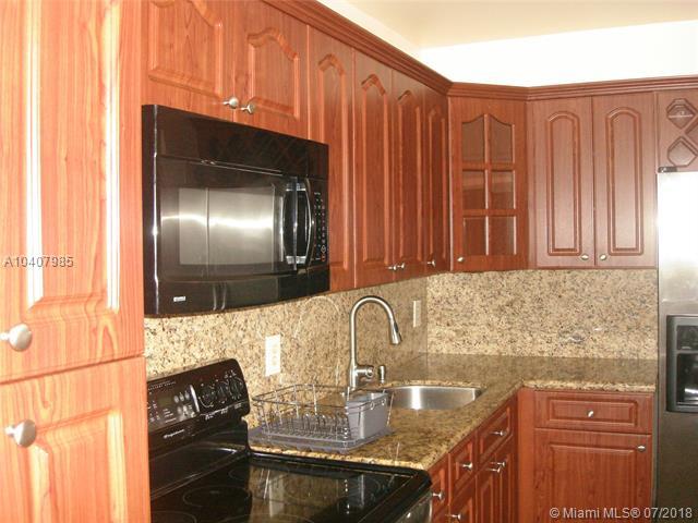 1880 Treasure Dr - Photo 1