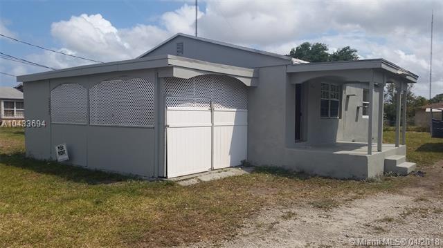 5530 22nd St - Photo 1