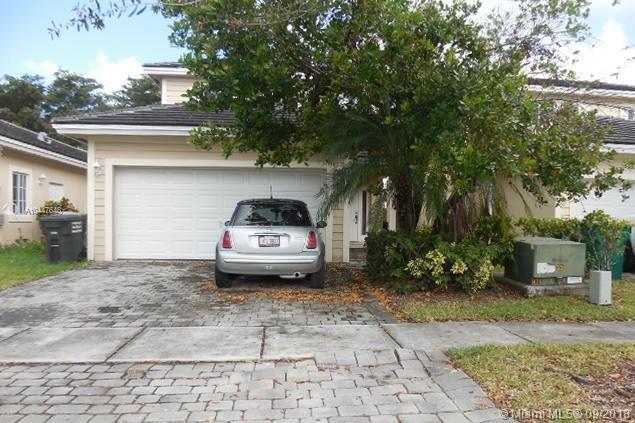 221 32nd Ave - Photo 1