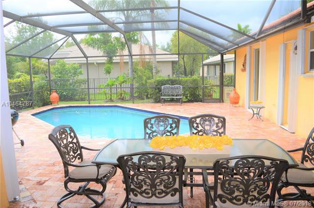 2694 Oakbrook Dr - Photo 1