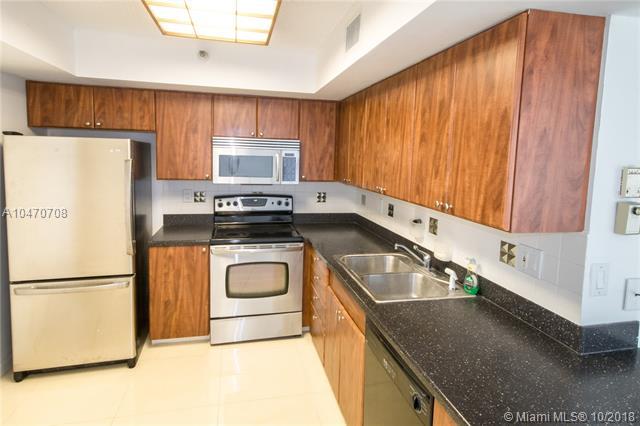 19101 Mystic Pointe Dr - Photo 1
