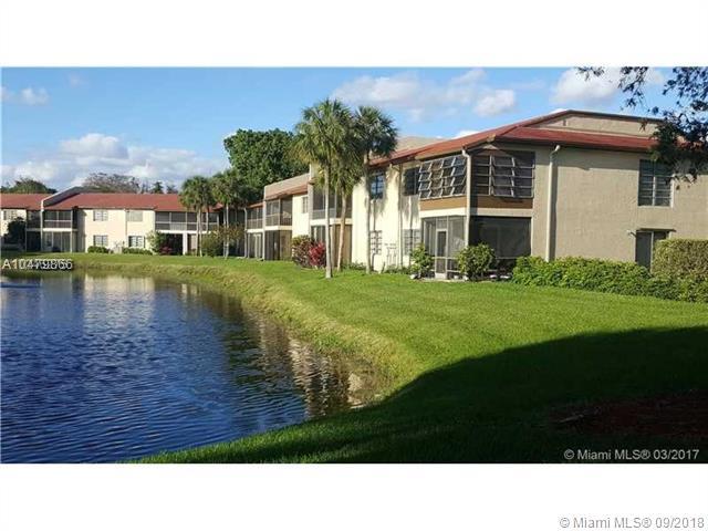 21218 Lago Cir - Photo 1