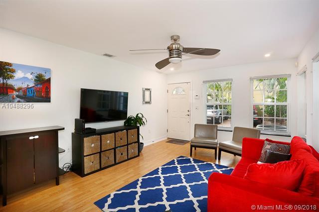 3174 Virginia St - Photo 1