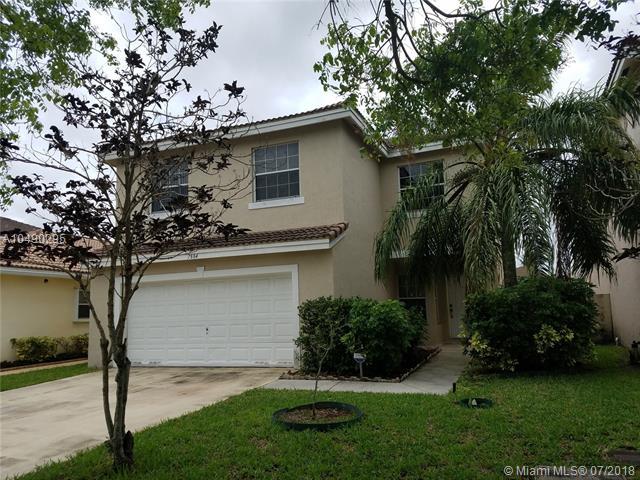 7884 Silverado Cir - Photo 1