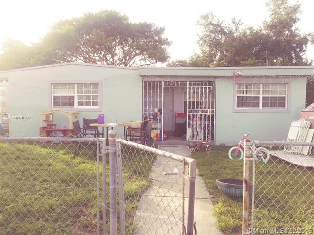 1861 Wilmington St - Photo 1