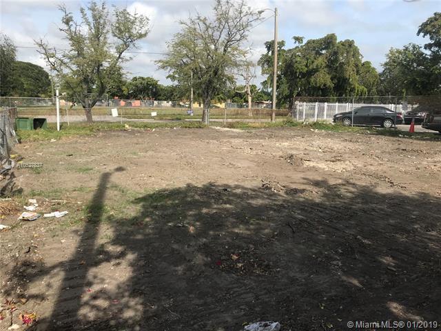 2340 28th St - Photo 1