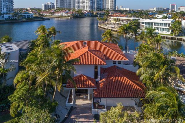 447 Center Island Dr - Photo 1