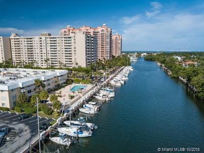 90 Edgewater Dr - Photo 1