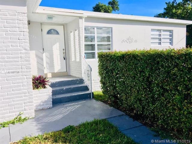 15725 11th Ct - Photo 1