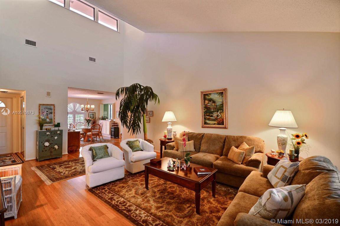 2504 Seagrass Dr - Photo 1