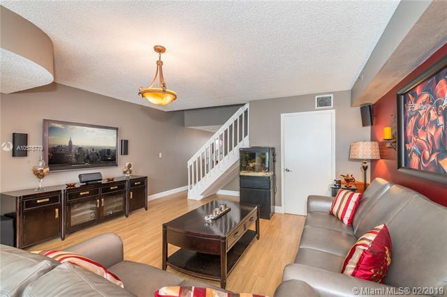 173 Riviera Cir - Photo 1