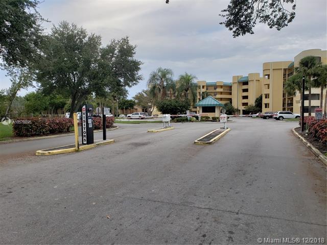 6475 Oakland Park Blvd - Photo 1