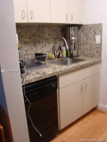 2545 Bayshore Dr - Photo 1