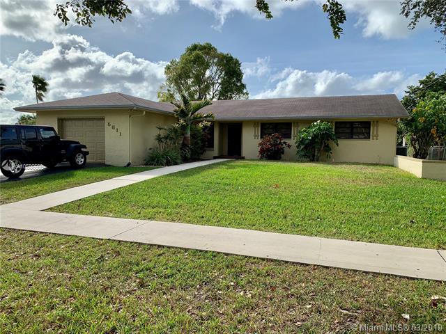 5611 90 Avenue - Photo 1