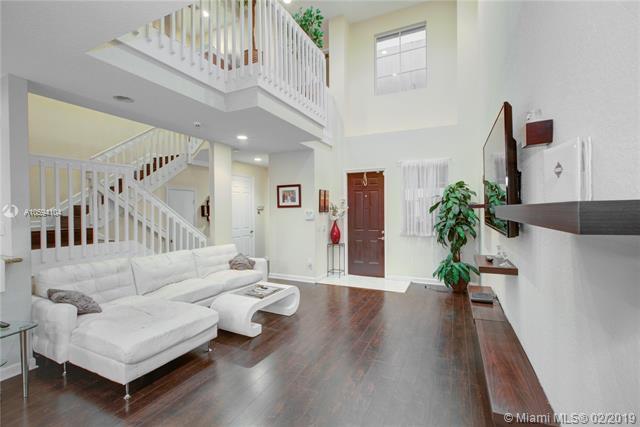 121 7th Way - Photo 1