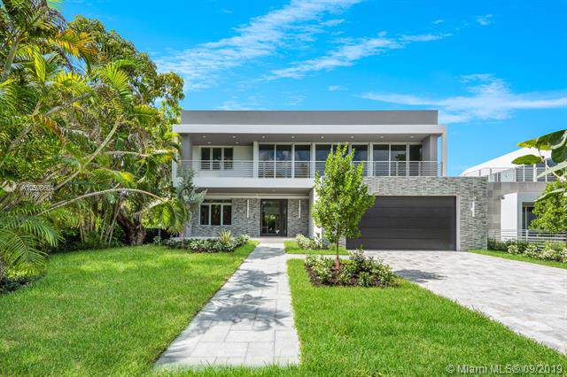 5480 80 St - Photo 1