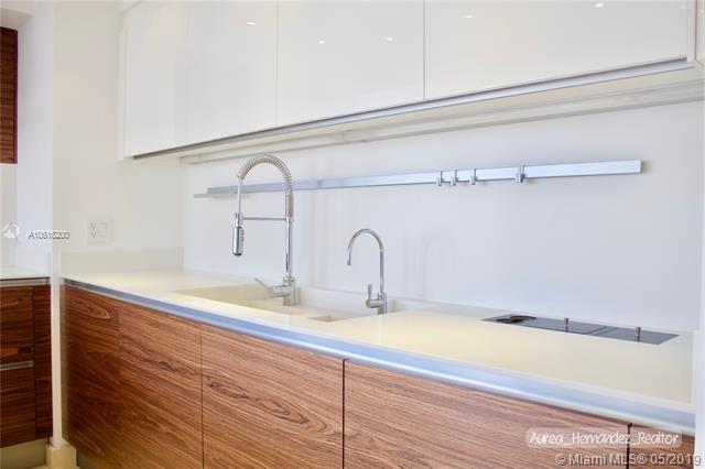 2000 Island Blvd - Photo 1
