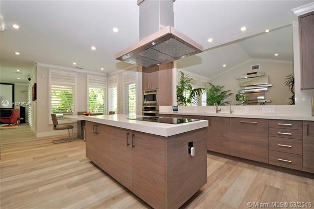 647 Zamora Ave - Photo 1