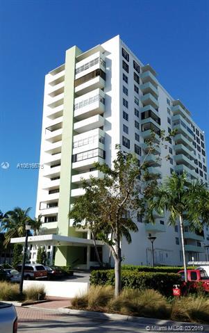 5 Island Ave - Photo 1