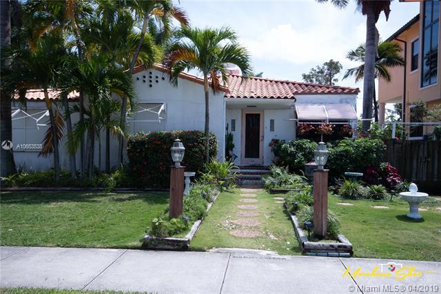 728 Tyler St - Photo 1
