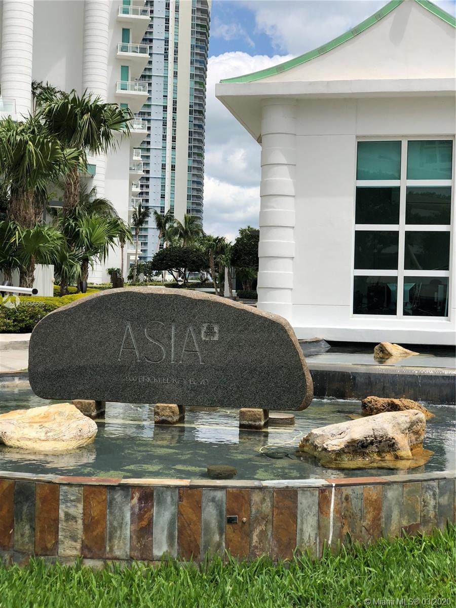 900 Brickell Key Blvd - Photo 1 900 Brickell Key Blvd - Photo 1