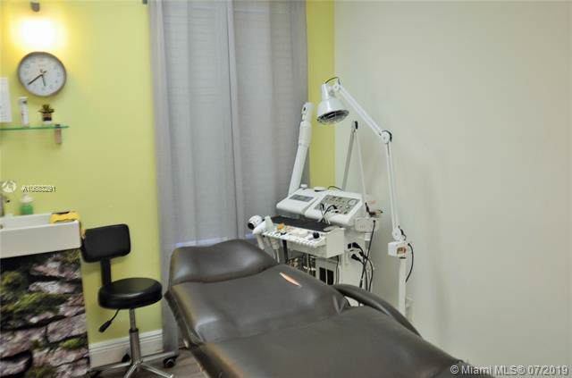 Miami Garden Ave 2450 Ne - Photo 1