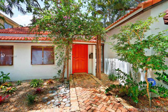 3633 Poinciana Ave - Photo 1