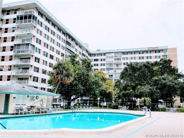 4200 Hillcrest Dr - Photo 1