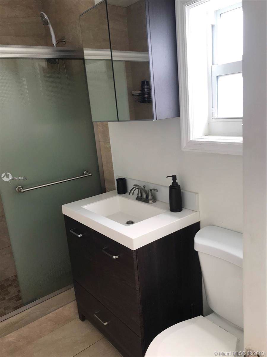 3098 6th St - Photo 1