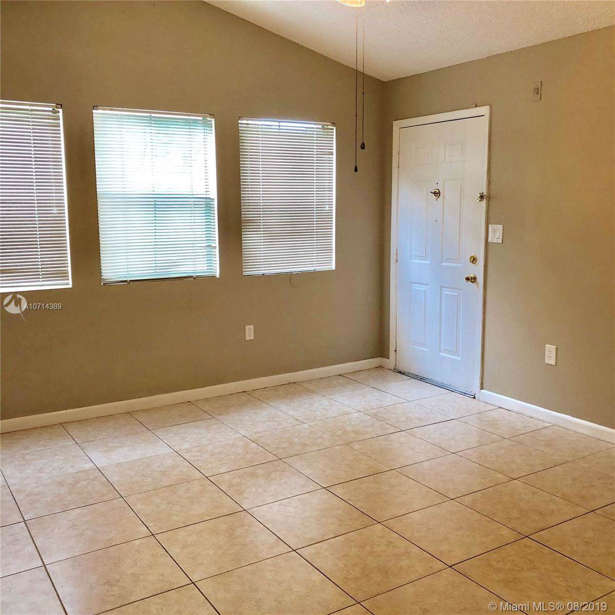 10441 156th Ct - Photo 1