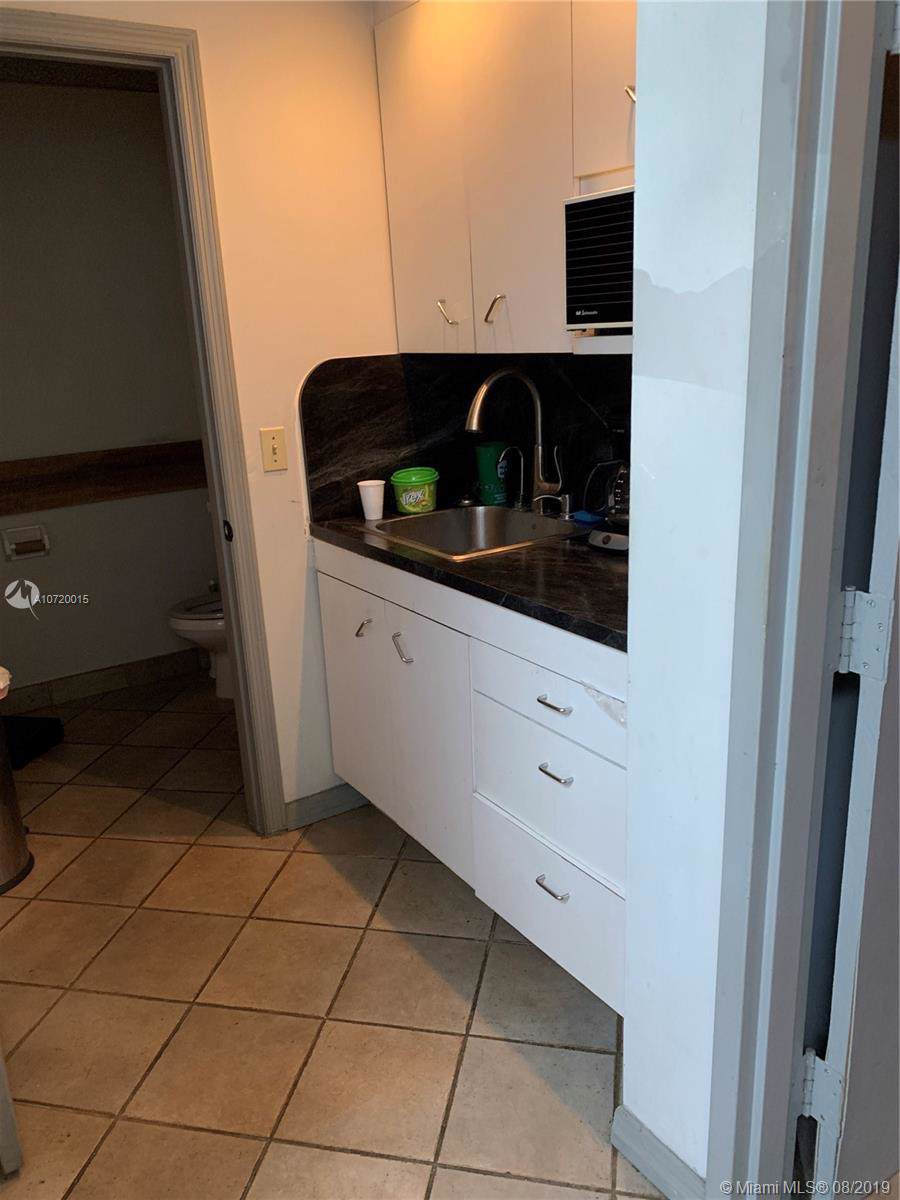 1101 Rogers Circle - Photo 1