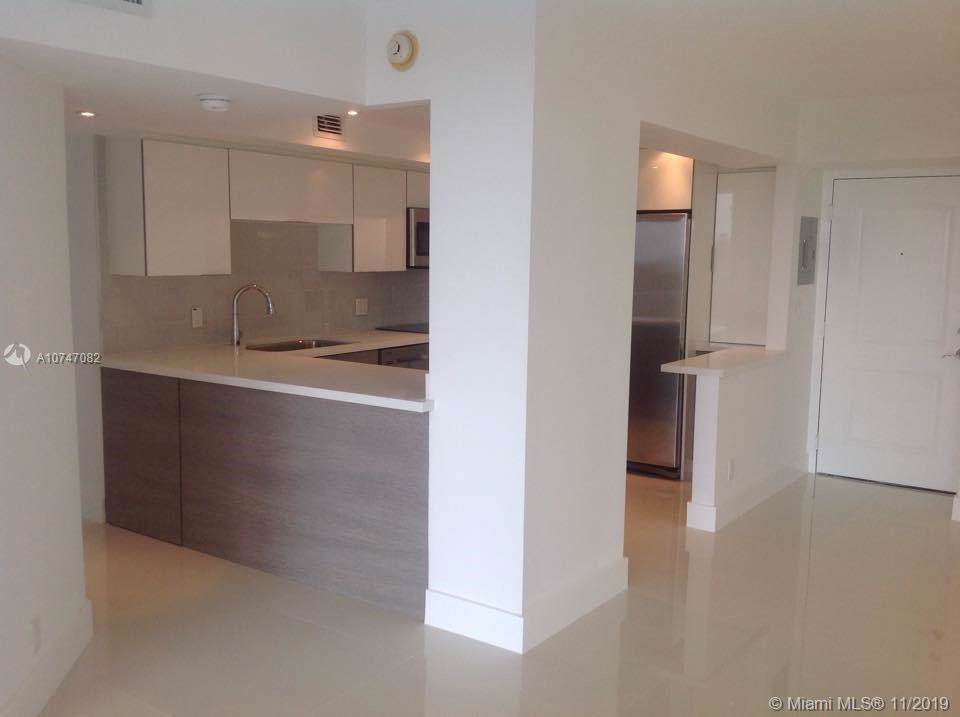 100 Bayview Dr - Photo 1