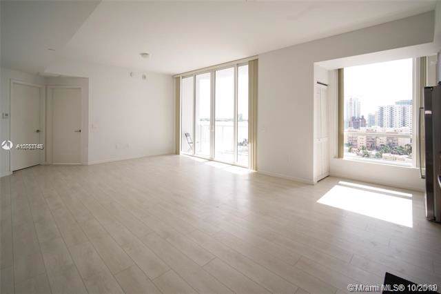 601 27th St - Photo 1