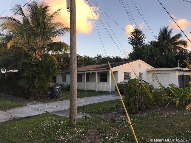 1812 Crest Dr - Photo 1