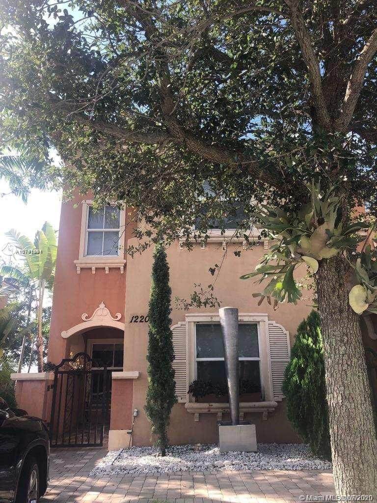 12200 27th St - Photo 1