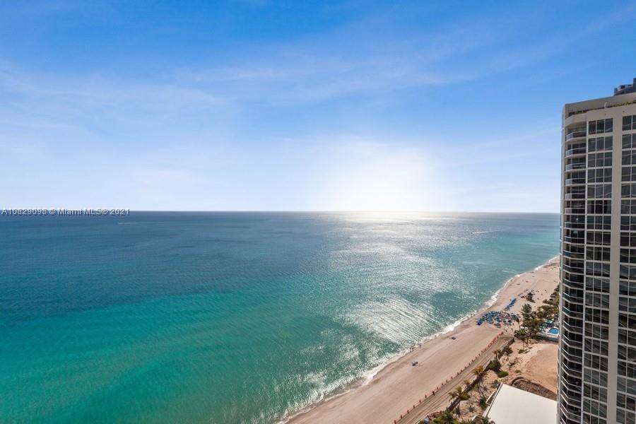 18975 Collins Ave - Photo 1