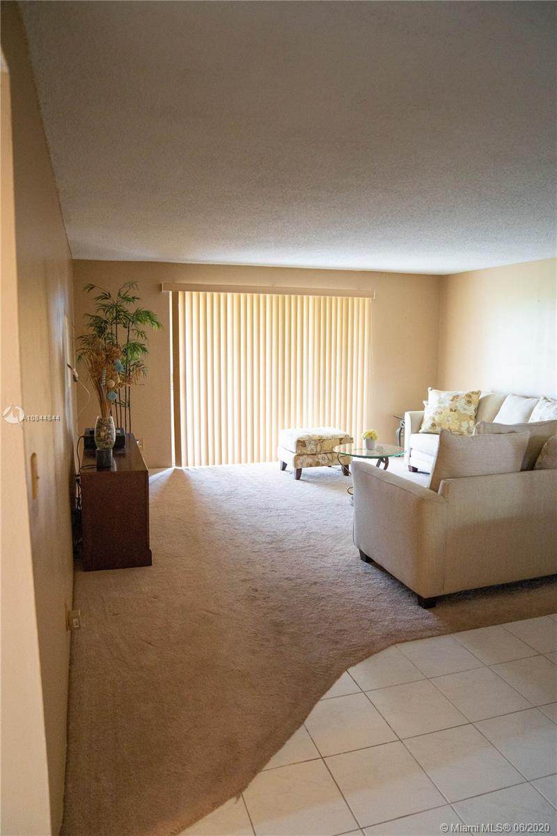 101 Se 3rd Ave - Photo 1