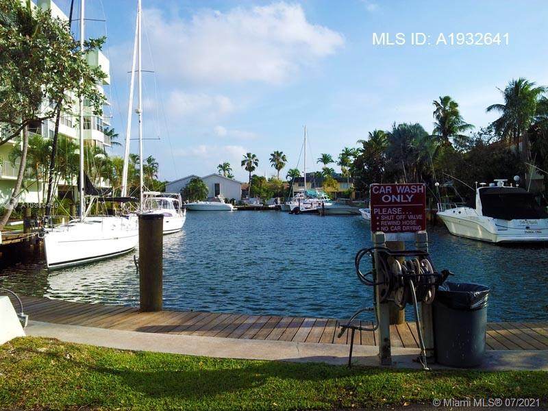 16546 26th Ave - Photo 1