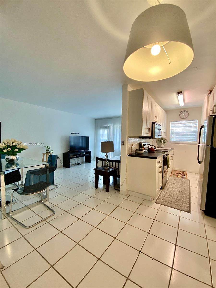 901 10th St - Photo 1
