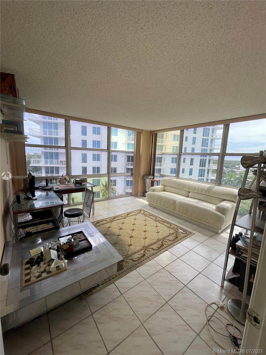 2841 Ocean Blvd - Photo 1