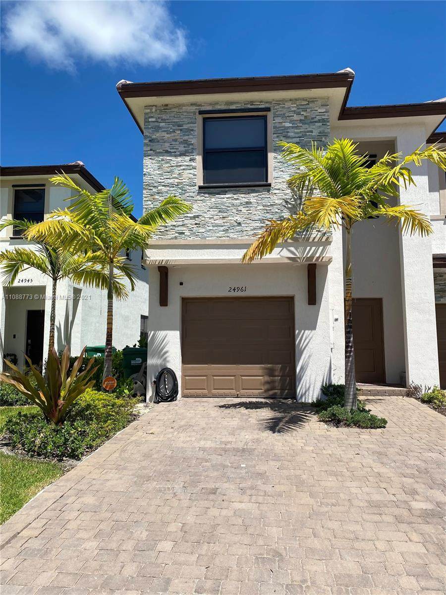 24961 107th Ct - Photo 1